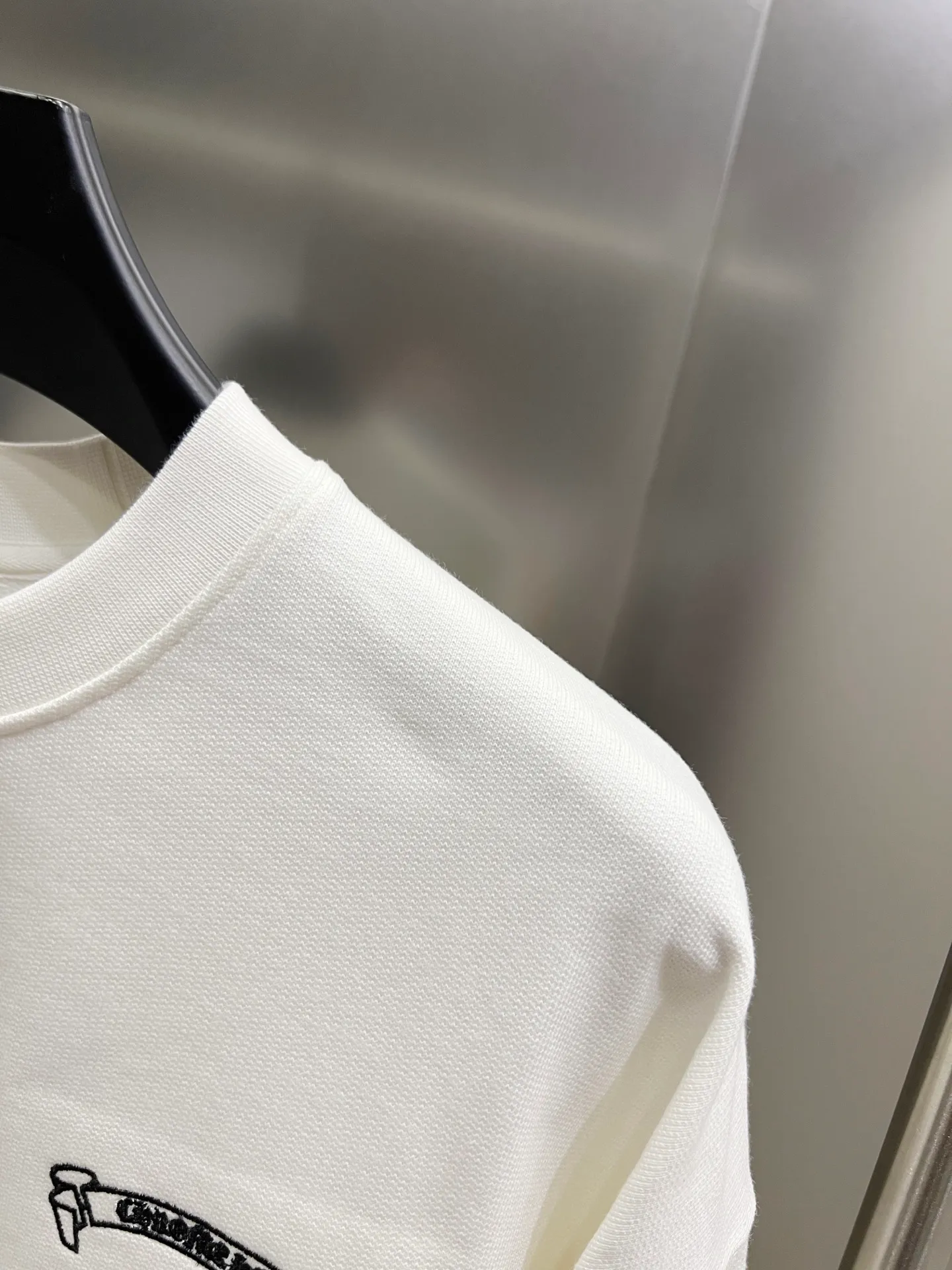 🅿️310 CH Cro 2025 autumn and winter new style, customized 430g double yarn plain fabric, round neck long-sleeved sweatshirt, cross three-dimensional embroidery technology + cross patch hardware, the real thing is great🔥Same style for men and women, loose version, size S M L XL XXL five sizes black white